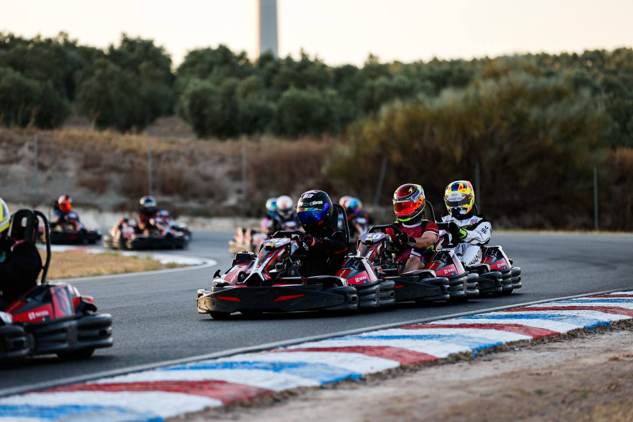 VERINSUR impulsa el ascenso de Adrián en el karting profesional